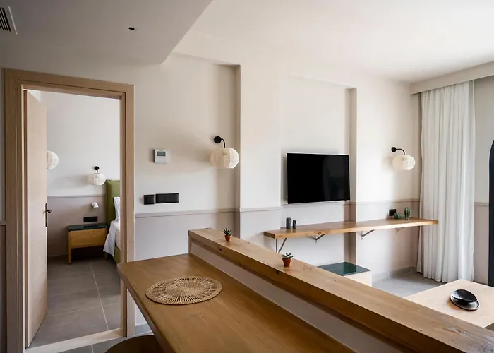 Loadstar & Апартаменты Контокали