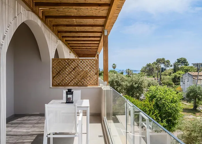 Апартаменты Loadstar & Контокали