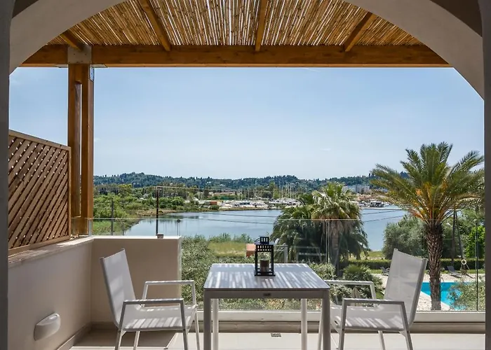 Loadstar & Апартаменты Контокали